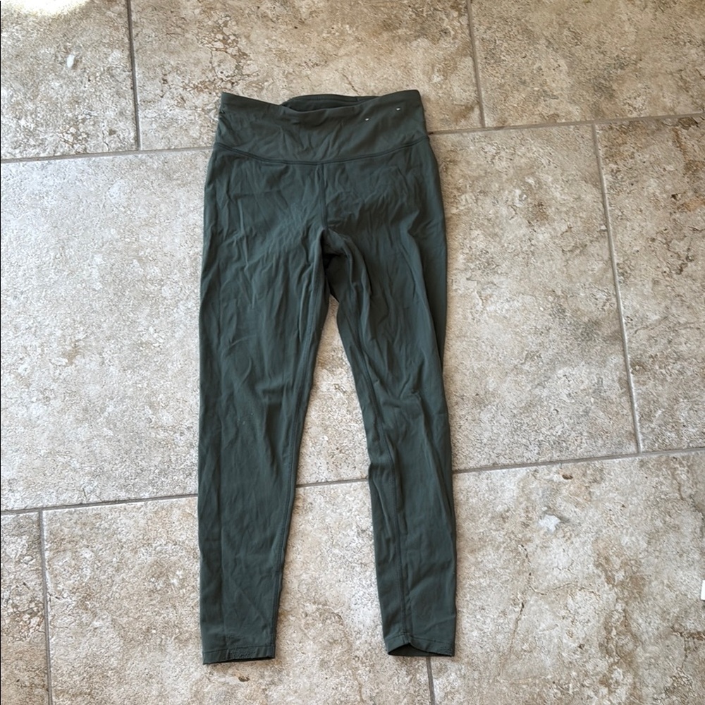 Olive Green Leggings with Elastic Waistband and Tapered Fit Size S/ E18